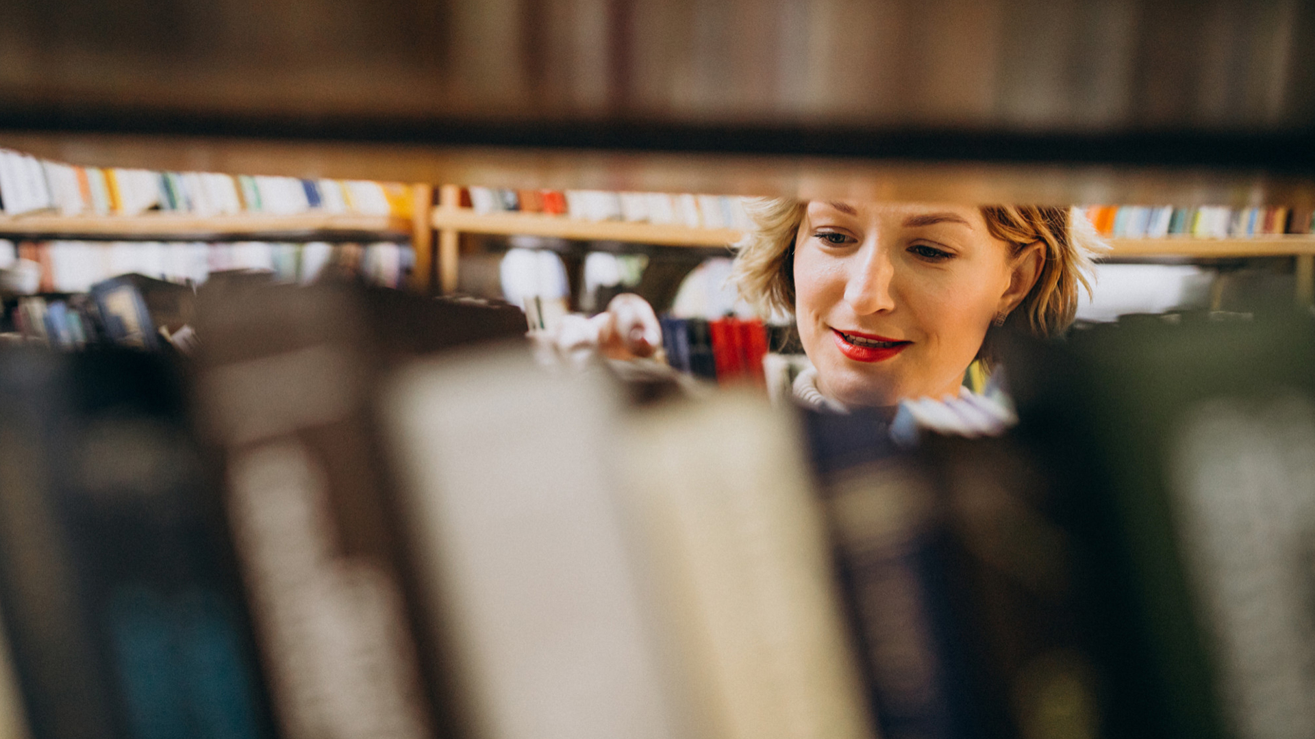 What Publishers in Chicago Don’t Tell New Authors (Hidden Truths)