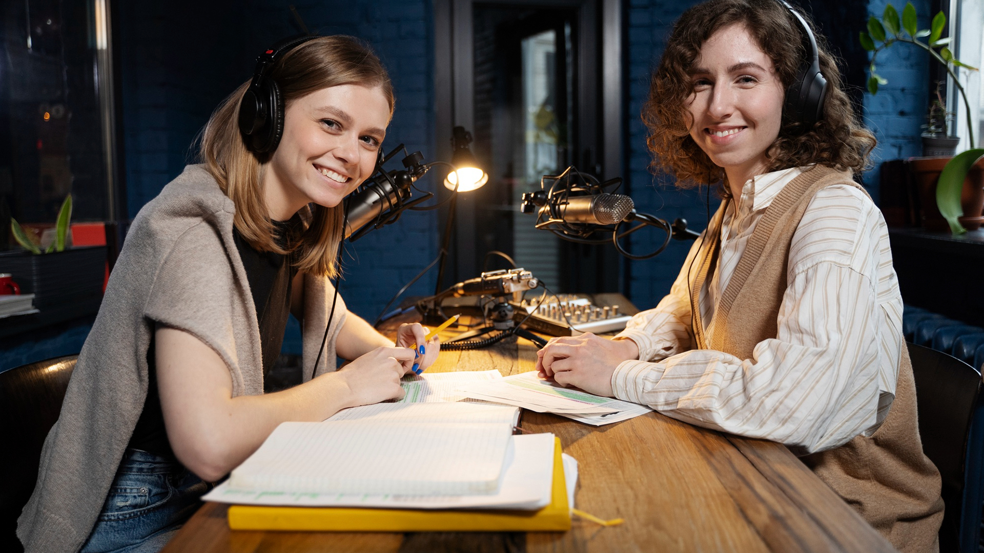 How Authors Can Use Podcast Interviews to Promote a Book